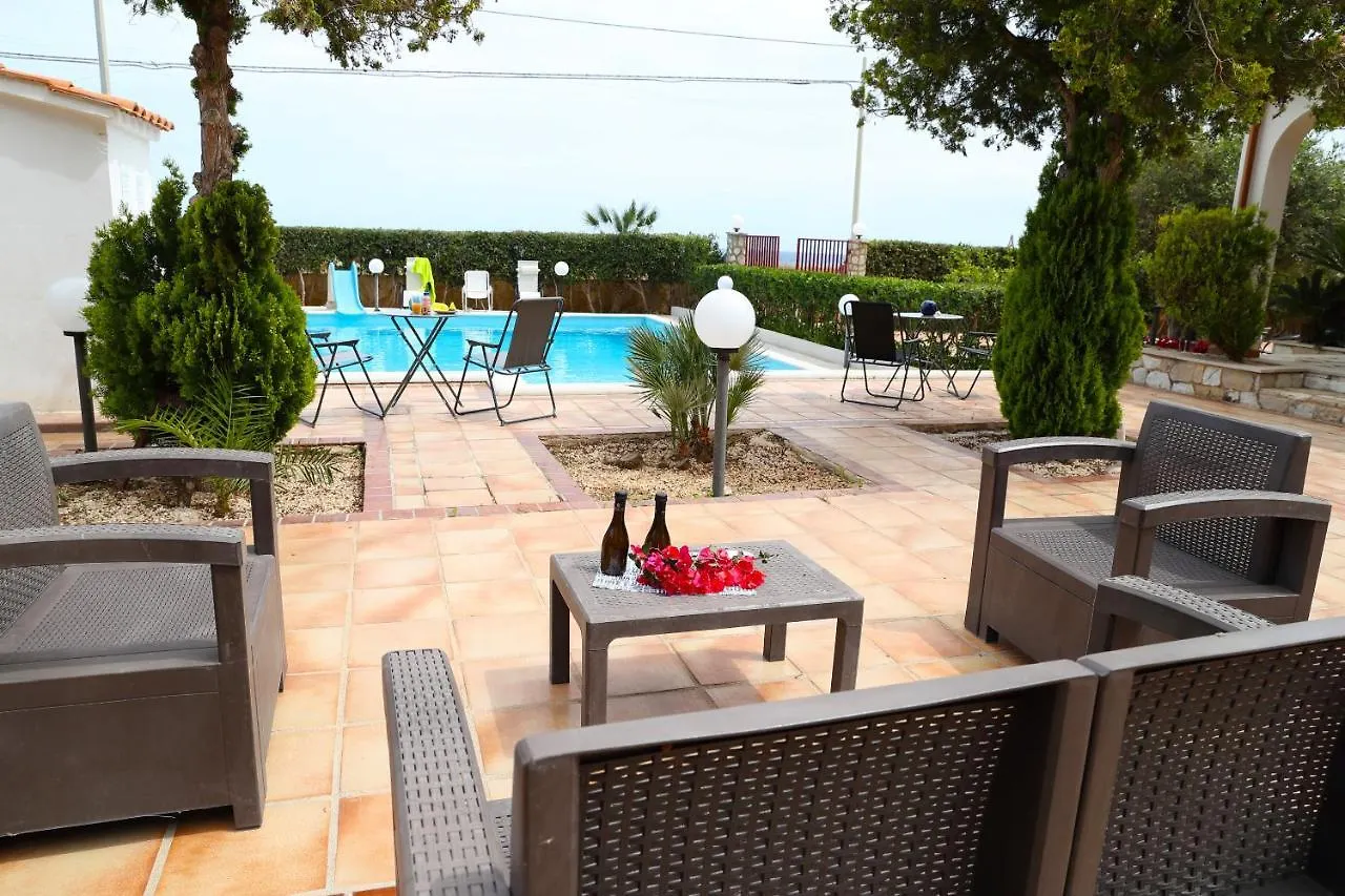 Villa Benny San Vito Lo Capo 3*,